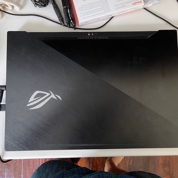 ASUS ROG Laptop - Picture 6 of 9